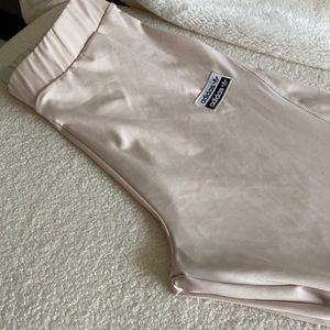 ADIDAS BABY PINK LEGGINGS (worn once)